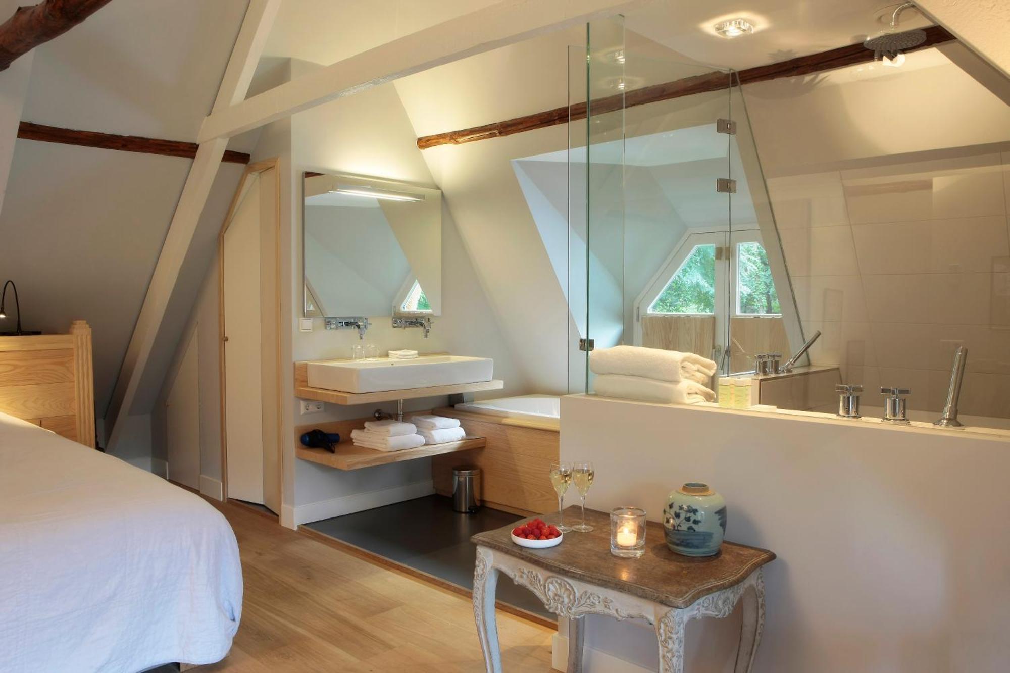 Relais & Chateaux Hotel Landgoed Het Roode Koper Ермело Екстериор снимка