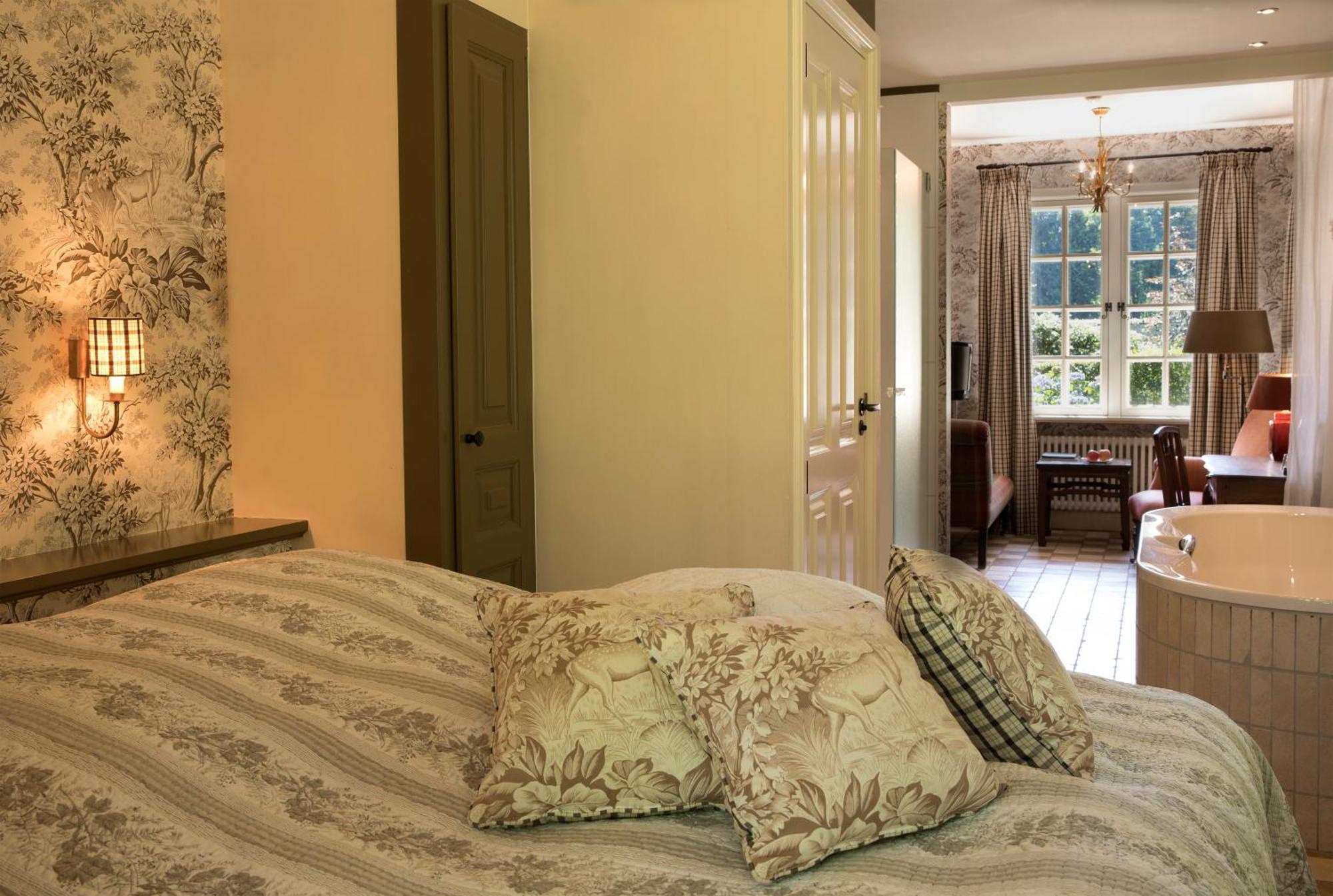 Relais & Chateaux Hotel Landgoed Het Roode Koper Ермело Екстериор снимка